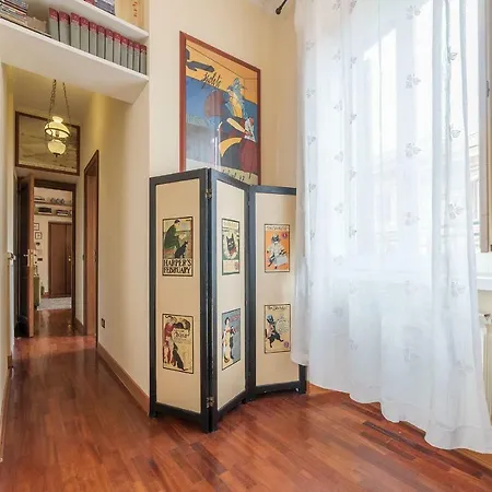 Domus Aurea & Colosseo Sweet Flat Apartment *