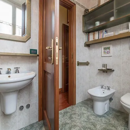 Domus Aurea & Colosseo Sweet Flat * Rzym