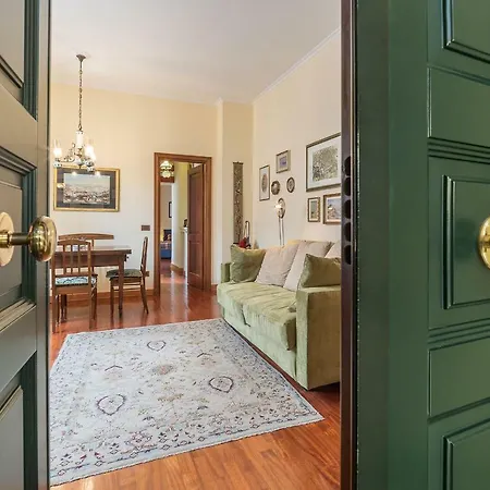 Domus Aurea & Colosseo Sweet Flat Апартаменты