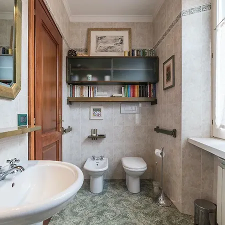 Domus Aurea & Colosseo Sweet Flat Рим